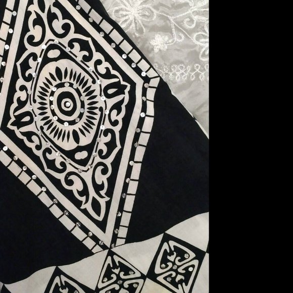 UNIQUE Striking Black & White Circle Skirt, Sequins, S - Picture 4 of 8